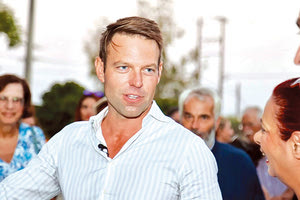 Θα μπορούσε ο Κασσελάκης να μπει στη Βουλή ως απόδημος