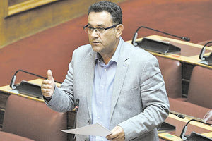 ο Μανώλης Συντυχάκης