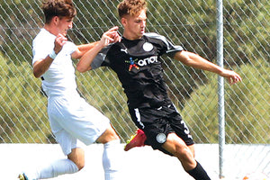 Ο Σημαντηράκης σε φάση απο το χθεσινό ματς της Κ19 του ΟΦΗ