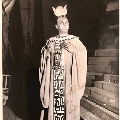 Ο Νίκος Ζαχαρίου