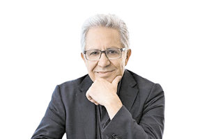 Οι Φίλοι του Μίκη Θεοδωράκη τιμούν τον Zülfü Livaneli