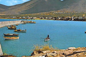 ΦΩΤΟΗΜΕΡΑΣ: Και όμως, είναι η Χερσόνησος του Ηρακλείου αρχές της δεκαετίας του 1970.