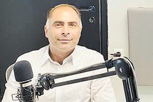 ο υποψήφιος περιεφερειακός σύμβουλος Μιχάλης Περισυνάκης