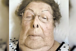 Η αγαπημένη Βέφα Αλεξιάδου βρίσκεται στο νοσοκομείο, όπως γνωστοποίησε η ίδια, ανεβάζοντας στα social media μια φωτογραφία της από τον θάλαμο όπου νοσηλεύεται, χωρίς ωστόσο να έχει γίνει γνωστό το πρόβλημα υγείας που αντιμετωπίζει η γνωστή σεφ.