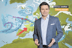 Σύμφωνα με όσα δήλωσε ο Γερμανός μετεωρολόγος Οζντεν Τερλι, του κρατικού δικτύου ZDF, ο όγκος του νερού που έπεσε σε περιοχές της Ελλάδας ξεπερνά κάθε προηγούμενο.