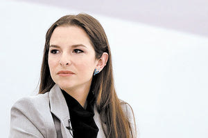 Πλούσιοι και φτωχοί έχουν συγκλονιστεί με το έγκλημα στον Πειραιά. Ακόμη και η Εριέττα Κούρκουλου-Λάτση έγραψε μερικές σκέψεις της για το τραγικό αυτό έγκλημα