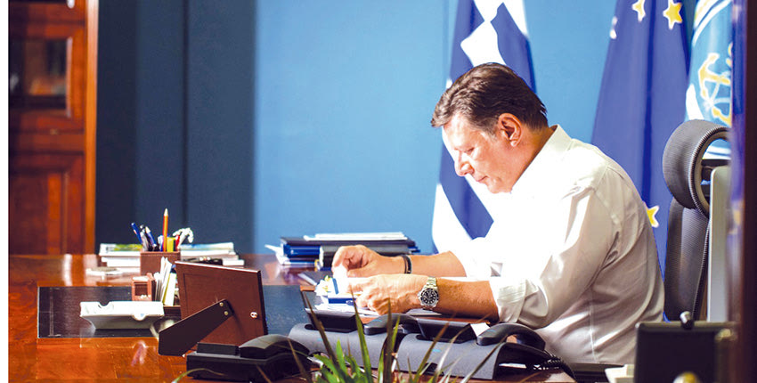 ΣΤΗ ΘΕΣΗ ΤΟΥ ΒΑΡΒΙΤΣΙΩΤΗ Ο ΣΤΥΛΙΑΝΙΔΗΣ Καθυστέρησε μία εβδομάδα η παραίτηση