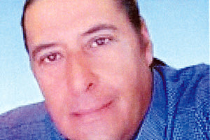 Υπέκυψε στα τραύματά του ο 56χρονος δικυκλιστής  ο οποίος τραυματίστηκε σοβαρά προχθές  απογευματινές ώρες στη Βιομηχανική Περιοχή Ηρακλείου. Ο άτυχος Γ. Μαραβέλιας