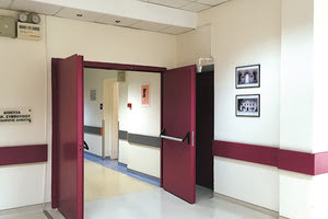 ΒΕΝΙΖΕΛΕΙΟ: ΕΩΣ ΚΑΙ 80% ΜΕΙΩΘΗΚΑΝ ΤΑ ΤΑΚΤΙΚΑ ΧΕΙΡΟΥΡΓΕΙΑ Ολοταχώς στην κατάρρευση