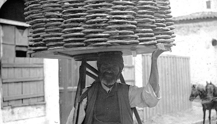 Και σιμιτζής στην πόλη