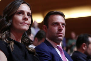 Οι σχεδόν δέκα μονάδες διαφοράς του Στέφανου Κασσελάκη από την Έφη Αχτσιόγλου