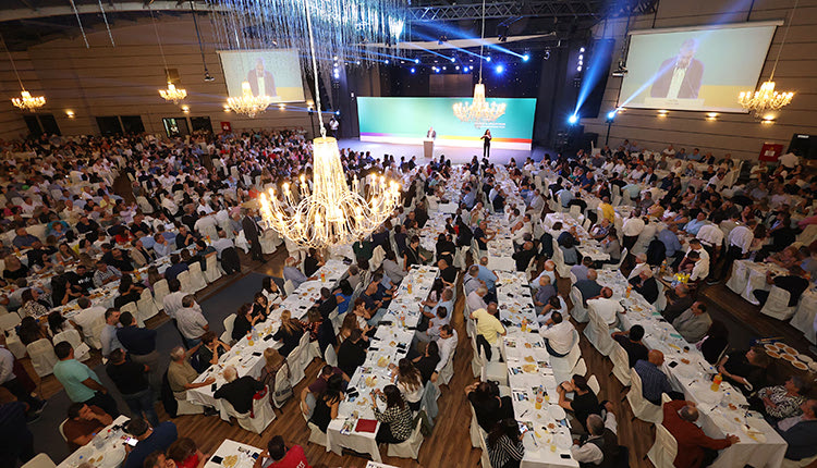 Στις Αρχάνες παρουσίασε τον συνδυασμό του ο Περιφερειάρχης Κρήτης Σταύρος Αρναουτάκης