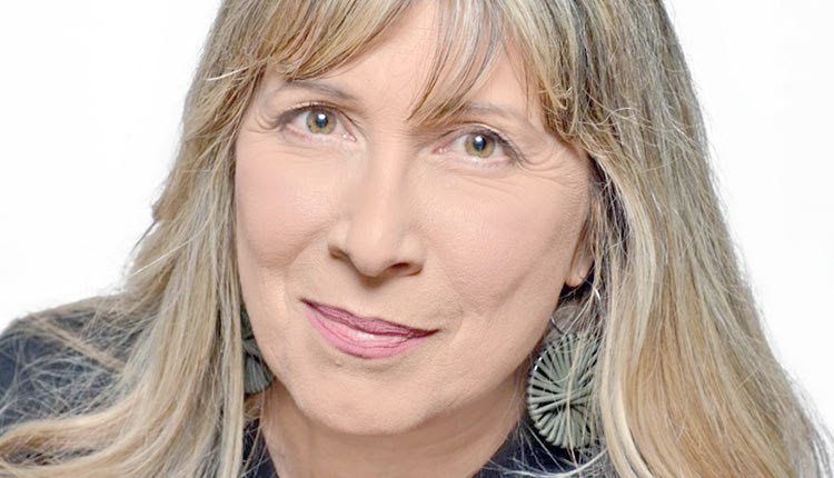 Η εκπαιδευτικός και ειδική στα θέματα σεξουαλικής αγωγής κα Μαργαρίτα Γερούκη 