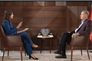 Συνέντευξη στο PBS παραχώρησε ο Ρετζέπ Ταγίπ Ερντογάν πριν τη σημερινή συνάντηση με τον Κυριάκο Μητσοτάκη στη Νέα Υόρκη, στο περιθώριο της 78ης Συνόδου της Γενικής Συνέλευσης του ΟΗΕ.