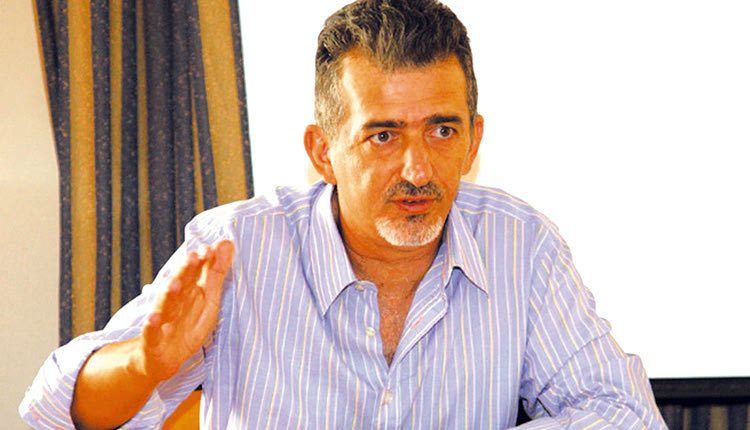 Ο κ. Γιάννης Τσικανδηλάκης