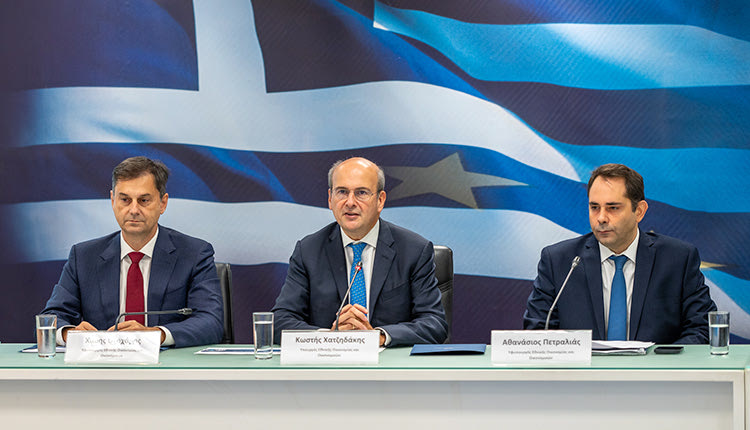 10 ΜΕΤΡΑ ΚΑΤΑ ΤΗΣ ΦΟΡΟΔΙΑΦΥΓΗΣ -13 ΓΙΑ ΤΗ ΣΤΗΡΙΞΗ ΤΩΝ ΕΙΣΟΔΗΜΑΤΩΝ Πρωτοβουλίες σε 4 άξονες