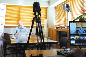 Δεν υστερεί στην επικοινωνία με τους πολίτες ο Αλέξης Καλοκαιρινός