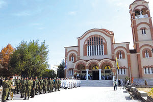 Πλήθος κόσμου αποχαιρέτησε την 46χρονη Γλυκερία