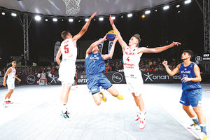 Στιγμιότυπο απο το παιχνίδι Ελλάδα - Πολωνία