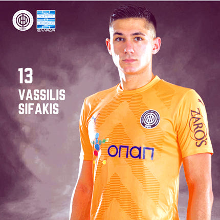 Βαγγέλης Νοικοκυράκης  και Βασίλης Σηφάκης υπήρξαν συμπαίκτες στον ΟΦΗ αλλά στο χθεσινό ματς του Γιούχτα με τον Διαγόρα ήταν αντίπαλοι.