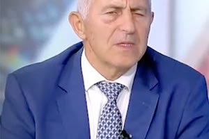 ο εν αποστρατεία ναύαρχος και βουλευτής, Ευάγγελος Αποστολάκης