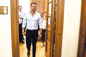 Συνεχίζει τη νέα οργάνωση του κόμματος ο Στέφανος Κασσελάκης