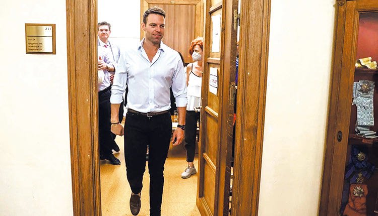 Συνεχίζει τη νέα οργάνωση του κόμματος ο Στέφανος Κασσελάκης