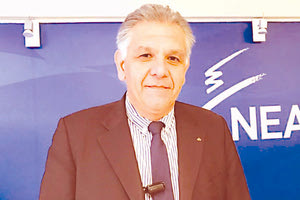 Ο πρόεδρος της Νομαρχιακής κ. Καρκανάκης Ευάγγελος,