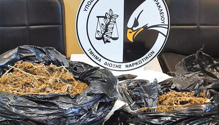 Στη φυλακή οι δύο αλλοδαπές με τα 13 κιλά χασίς στο δωμάτιο του ξενοδοχείου που διέμεναν