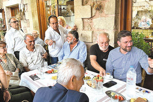 Συνεχίζει τις περιοδείες του ο Μενέλαος Μποκέας