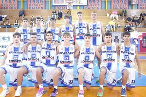 Η ομάδα εφήβων του “Ηράκλειο” ΟΑΑ που αγωνίστηκε κόντρα στον Μίλωνα