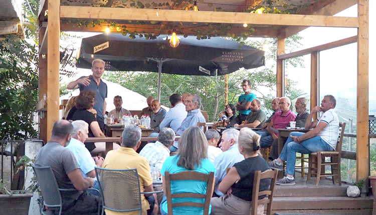 Από την περιοδεία στα Σταυράκια