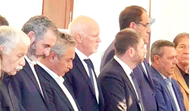 Στην Άνω Γλυφάδα η κηδεία του Νίκου Σκουλά