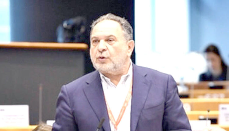 Στις Βρυξέλλες ο Κουράκης