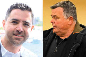 Ε, το είδαμε κι αυτό! Υποψήφιος δήμαρχος παρέδωσε στον Δήμο άκυρα ψηφοδέλτια και τον «έσωσε» ο αντίπαλός του. Η υπόθεση αφορά στον Δήμο Πόρου, όπου ο διεκδικητής της δημαρχίας, Γιώργος Κουτουζής, τύπωσε και παρέδωσε στον Δήμο ψηφοδέλτια σε λάθος διαστάσεις, τα οποία είναι ξεκάθαρο από τη νομοθεσία ότι, αν χρησιμοποιηθούν στην κάλπη, είναι άκυρα.