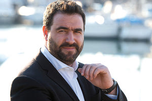 Ο Γιώργος Σισαμάκης περιγράφει πώς πρέπει να είναι η ισχυρή ταυτότητα του Ηρακλείου