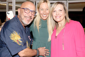 Η Γωγώ Μηλάκη με το Γιάννη Ζουγανέλη και την Πηνελόπη Κουρτζή