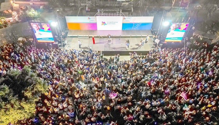 ΣΤΟ ΜΑΛΕΒΙΖΙ
Εντυπωσιακή συγκέντρωση για 
τον Δ. Πιτσικάκη