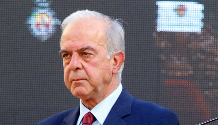 Ο δήμαρχος Βασίλης Λαμπρινός