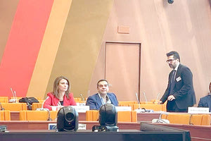 Τον είχατε χάσει; Ε, νά τον! Τα νέα του, διεθνή καθήκοντα ανέλαβε ο πρώην πρωθυπουργός, Αλέξης Τσίπρας, ο οποίος εκπροσωπεί πλέον τον ΣΥΡΙΖΑ στην Κοινοβουλευτική Συνέλευση του Συμβουλίου της Ευρώπης.