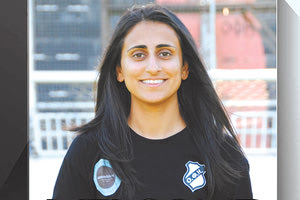 ΠΟΔΟΣΦΑΙΡΟ ΓΥΝΑΙΚΩΝ: Στον ΟΦΗ η Αγγλίδα Μουστάκ