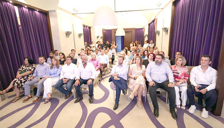 περιφερεια: Θρίλερ με τη μία έδρα