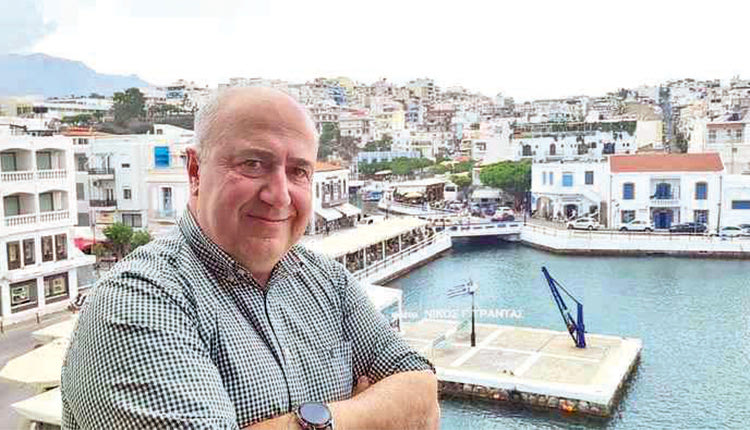 Ο Θωμάς Χαριτάκης