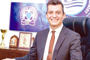 Μία όμορφη προεκλογική ιστορία μοιράστηκε ο περιφερειακός πλέον σύμβουλος με την παράταξη «Για την Κρήτη μας συνεχίζουμε» με επικεφαλής τον Σταύρο Αρναουτάκη, Γιώργος Καρτσάκης.