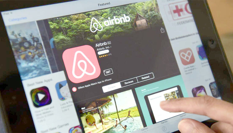 Airbnb: Οι συναυλίες εκτινάσσουν τη ζήτηση – Στο top 10 του Ιουνίου η Ελλάδα