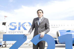 Ο κ. Κωνσταντίνος Ηλιάκης διαθέτει πάνω από 30 χρόνια εμπειρίας στον τομέα της πολιτικής αεροπορίας