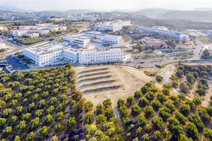 Μην στοχοποιείτε τον πρύτανη, τονίζεται στην ανακοίνωση