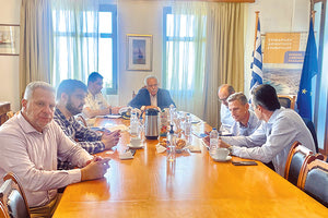 Από τη συνάντηση στον Οργανισμό Λιμένος με στελέχη της Διαχειριστικής Εταιρείας Υδρογονανθράκων