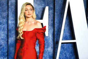 «Την τρομοκρατία σε βάρος αθώων» μετά την επίθεση της Χαμάς στο Ισραήλ καταδικάζει με ανάρτησή της στο Instagram η Τζίτζι Χαντίντ, το 28χρονο μοντέλο το οποίο κατά το ήμισυ κατάγεται από την Παλαιστίνη.