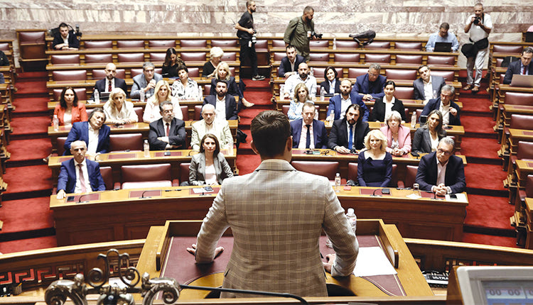 Τουλάχιστον δέκα βουλευτές αρνήθηκαν να αναλάβουν τομέα μέσα στον ΣΥΡΙΖΑ